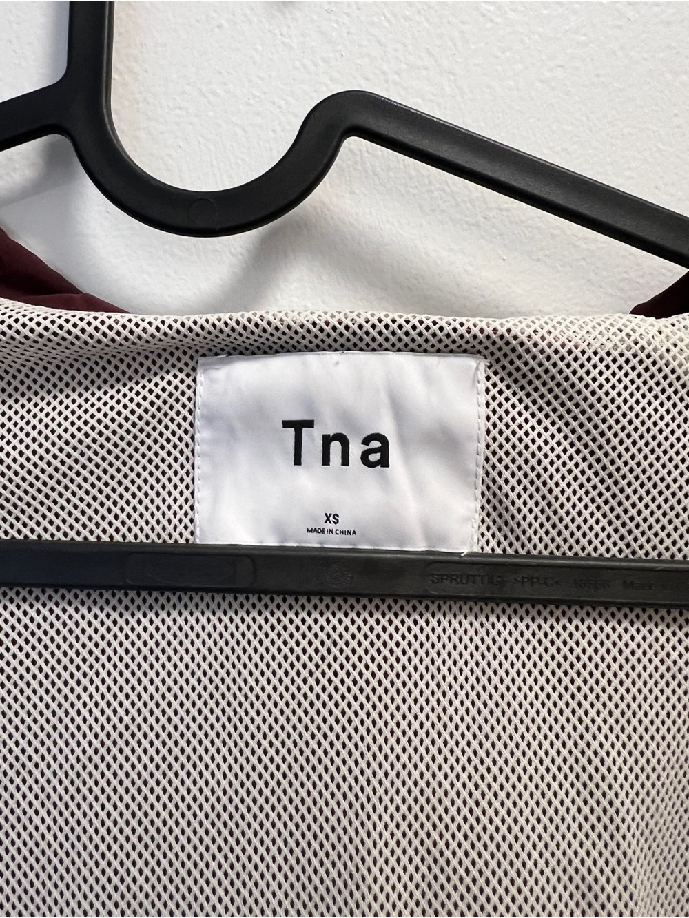 TNA Mesh-Lined Windbreaker Jacket in Burgundy, Blush & Cream - Picture 5 of 6